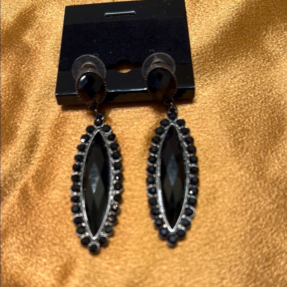 Elegant Black Drop Earrings